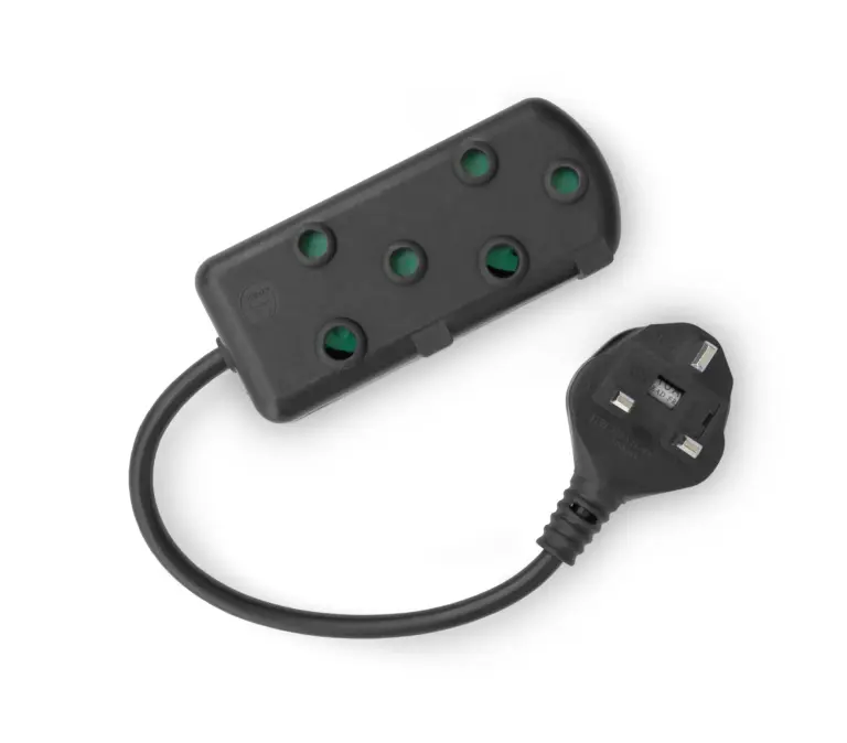 RCT UK Plug to 2 SA Socket Adapter - Black